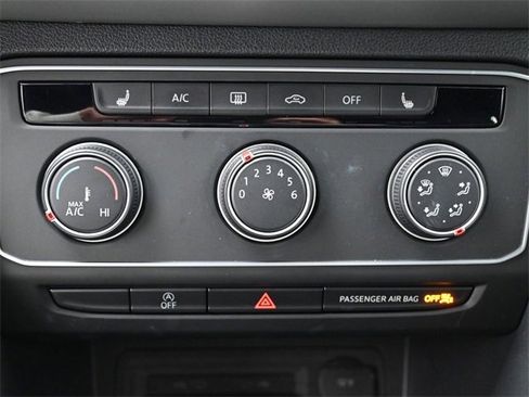 Used 2023 Volkswagen Atlas Cross Sport SE image 22