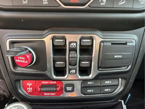 Used 2020 Jeep Wrangler Unlimited Rubicon image 32