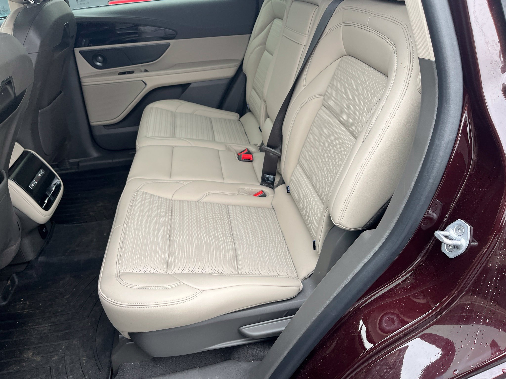 Certified 2025 Lincoln Nautilus Reserve AWD/4WD image 8