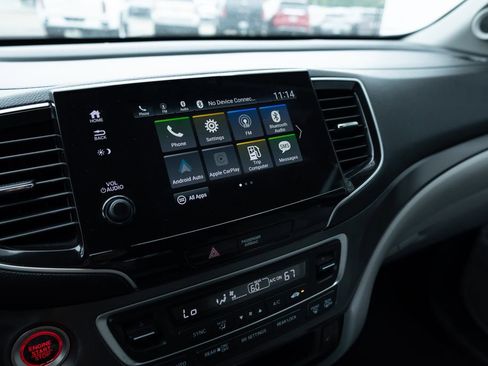 Used 2021 Honda Pilot EX image 11