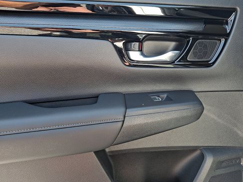 Used 2023 Honda CR-V EX-L image 12