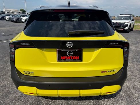 Used 2025 Nissan Kicks SR w/ SR Premium Package AWD/4WD image 36