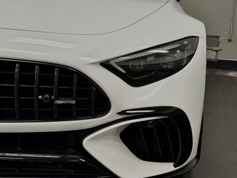 Used 2024 Mercedes-Benz SL 63 AMG 4MATIC image 8