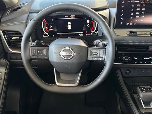 New 2026 Nissan Rogue Platinum AWD/4WD image 16