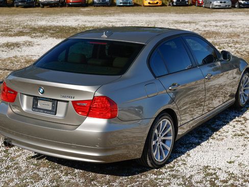 Used 2011 BMW 328i Sedan image 11