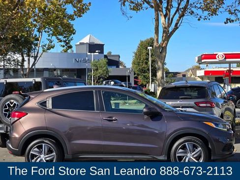 Used 2021 Honda HR-V EX image 9