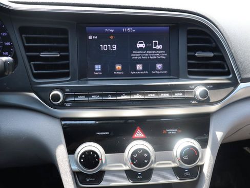 Used 2019 Hyundai Elantra SEL FWD image 23