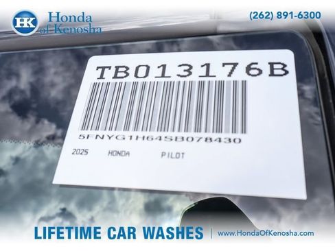 Certified 2025 Honda Pilot TrailSport image 32