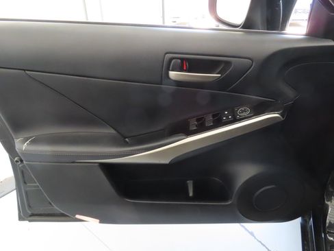 Used 2018 Lexus IS 300 w/ Accessory Package RWD image 10