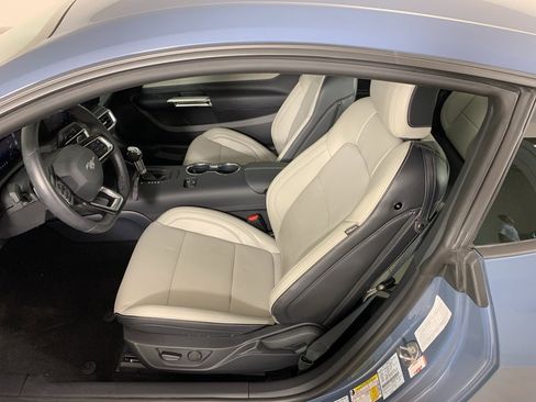 Used 2025 Ford Mustang GT Premium image 25