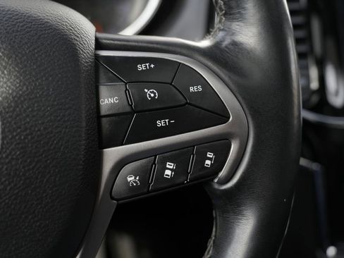 Used 2019 Jeep Grand Cherokee Overland image 31