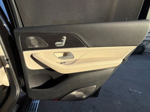 Used 2021 Mercedes-Benz GLS 580 4MATIC image 56