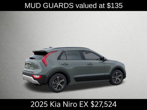 Used 2025 Kia Niro EX FWD image 3