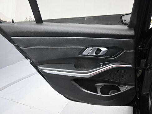 Used 2020 BMW 330i xDrive Sedan w/ Premium Package image 30