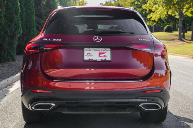 Used 2023 Mercedes-Benz GLC 300 w/ AMG Line image 16