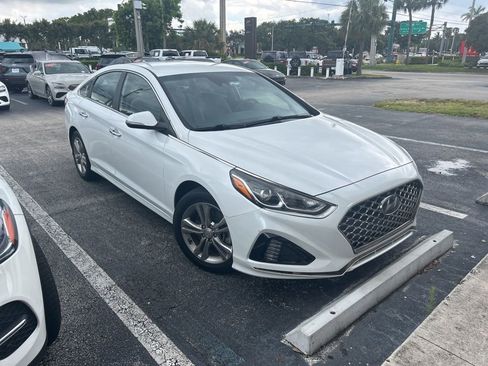 Used 2019 Hyundai Sonata SEL w/ Tech Package 02 FWD image 3