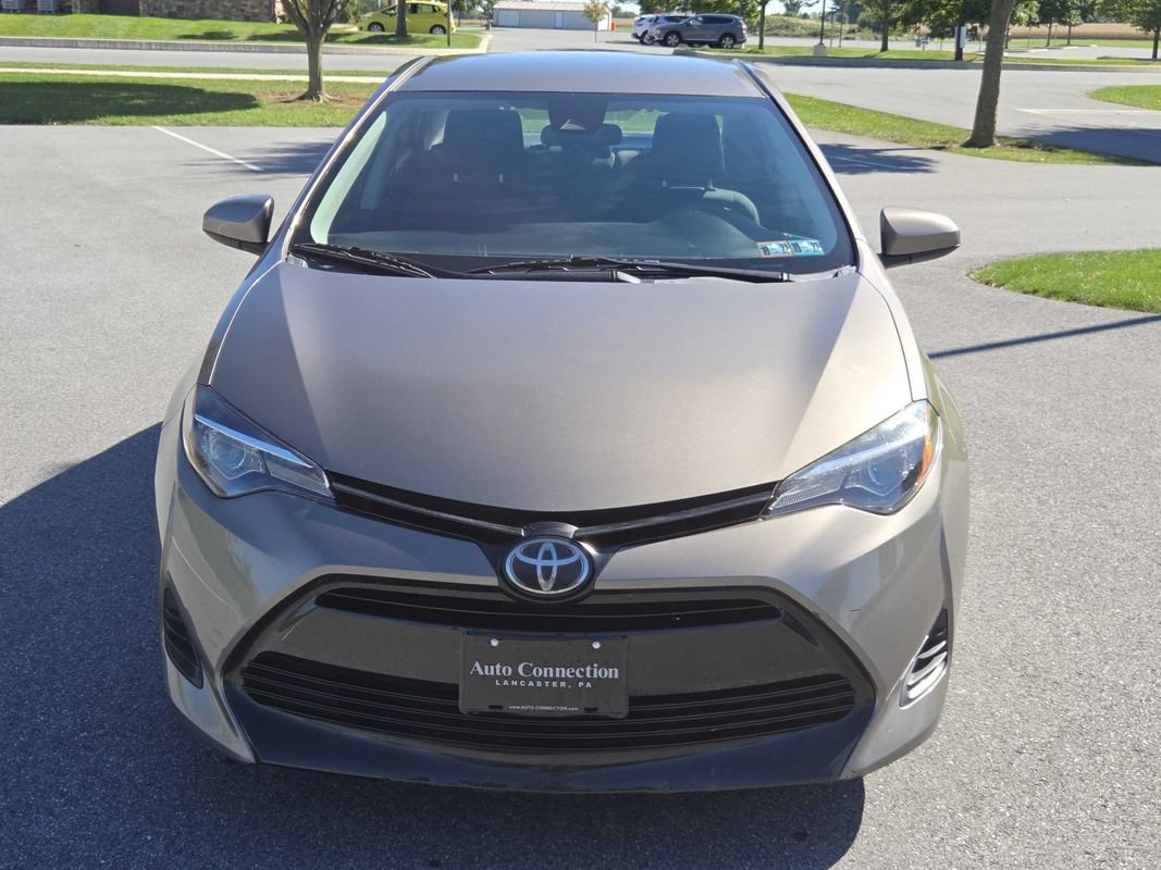 Used 2019 Toyota Corolla LE FWD image 3