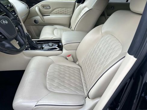 Used 2024 INFINITI QX80 Sensory AWD/4WD image 17