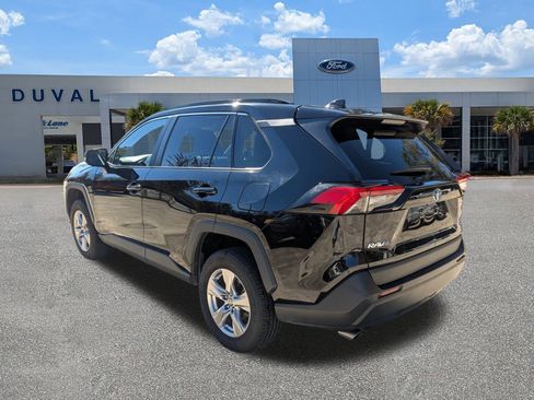 Used 2023 Toyota RAV4 XLE image 6