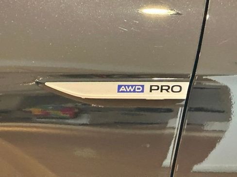 New 2025 Volkswagen ID.4 Pro AWD/4WD image 11