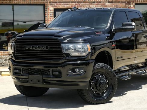 Used 2021 RAM 3500 Big Horn w/ Night Edition AWD/4WD image 15