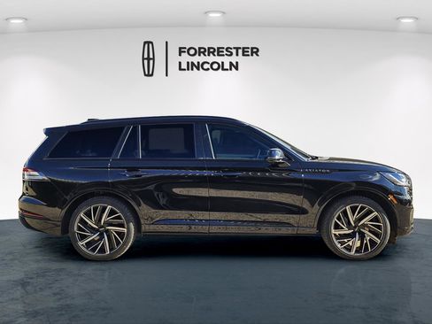 New 2026 Lincoln Aviator Black Label w/ Jet Appearance Package image 2
