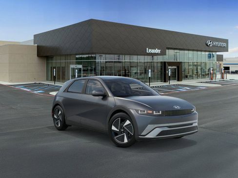New 2026 Hyundai Ioniq 5 SEL RWD image 2
