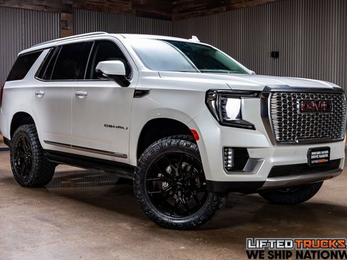 Used 2021 GMC Yukon Denali w/ Denali Premium Package image 1