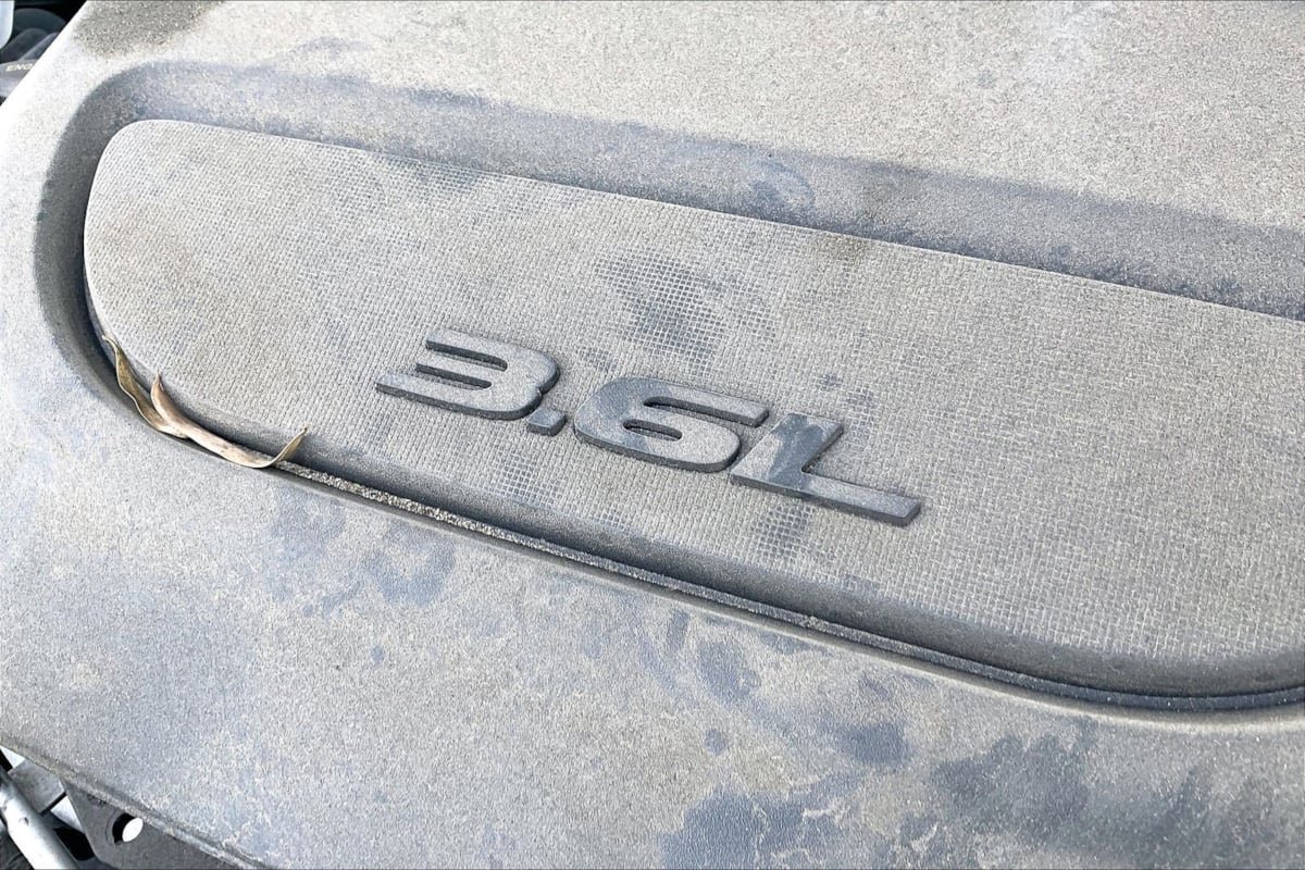 Used 2023 Chrysler Voyager LX FWD image 33