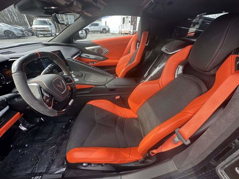 Used 2025 Chevrolet Corvette Z06 image 27