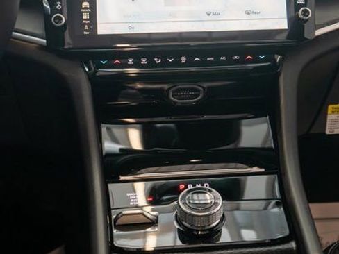 New 2026 Jeep Grand Cherokee Limited image 17