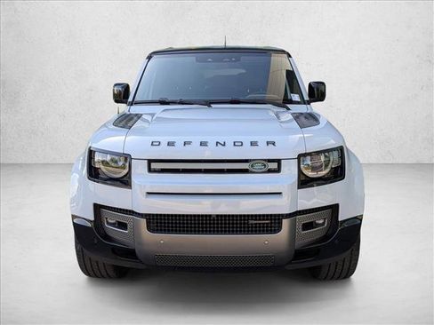 Certified 2023 Land Rover Defender 130 X-Dynamic SE AWD/4WD image 2