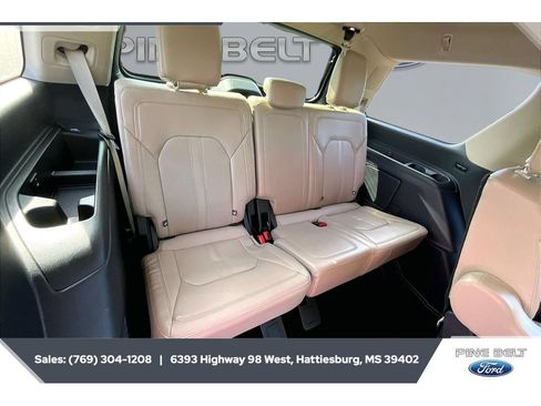 Certified 2024 Ford Expedition Limited RWD image 21