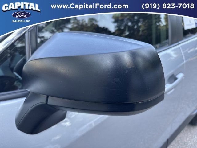 Used 2025 Toyota RAV4 LE AWD/4WD image 12