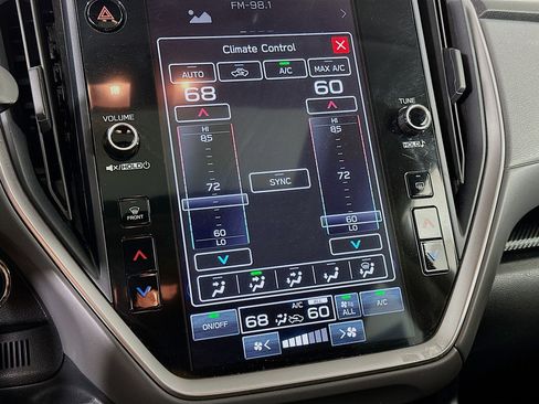 Used 2024 Subaru Crosstrek 2.0i Premium image 23