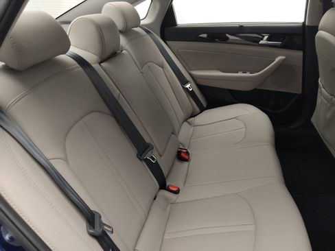 Used 2017 Hyundai Sonata Limited w/ Ultimate Package 04 image 19