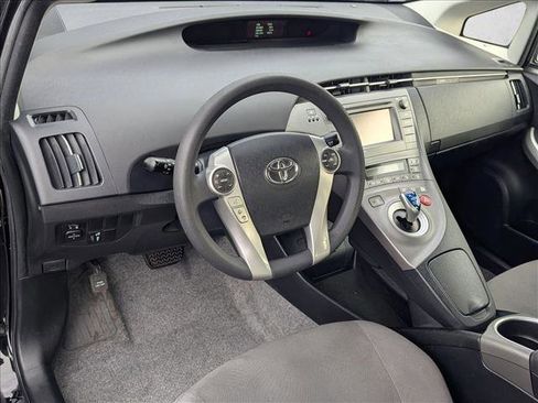 Used 2015 Toyota Prius Three image 10