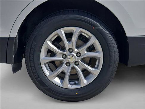 Used 2020 Chevrolet Equinox LS w/ LS Convenience Package FWD image 23