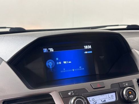 Used 2016 Honda Odyssey Touring image 19