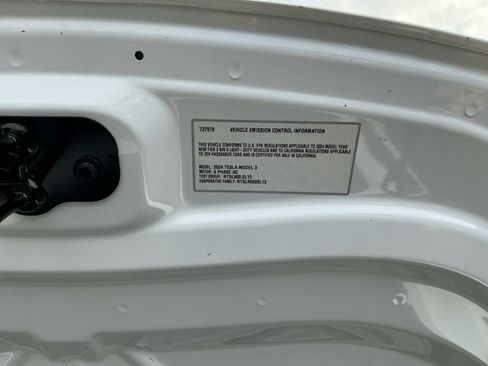 Used 2024 Tesla Model 3 Standard Range image 25