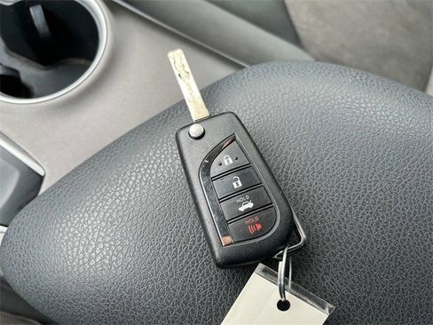 Used 2023 Toyota Camry LE image 32
