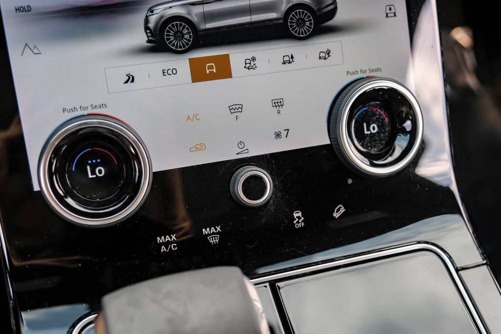 Used 2021 Land Rover Range Rover Velar R-Dynamic S AWD/4WD image 30