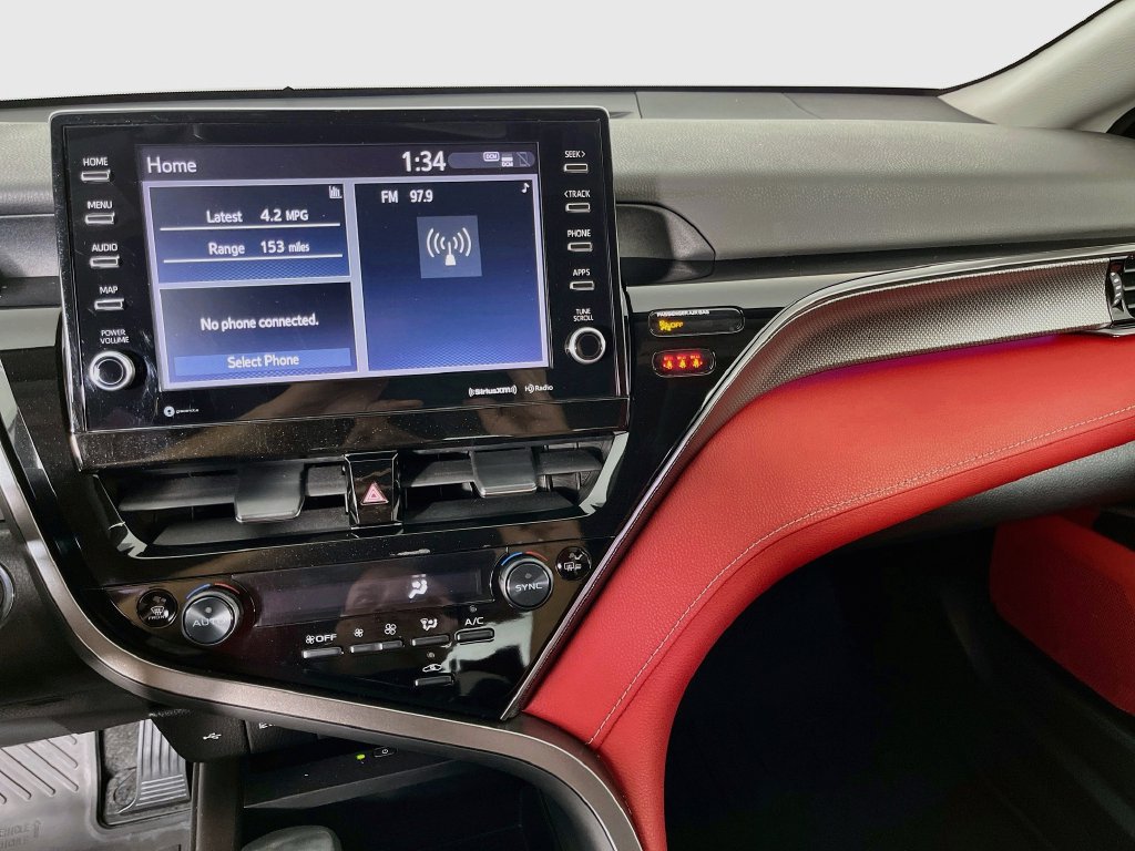 Used 2022 Toyota Camry XSE FWD image 18