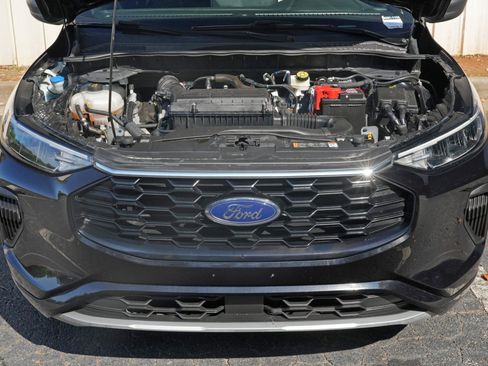 Used 2024 Ford Escape ST-Line w/ Tech Pack #1 FWD image 7