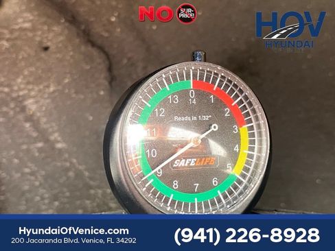 Certified 2023 Hyundai Venue Limited w/ Cargo Package FWD image 43