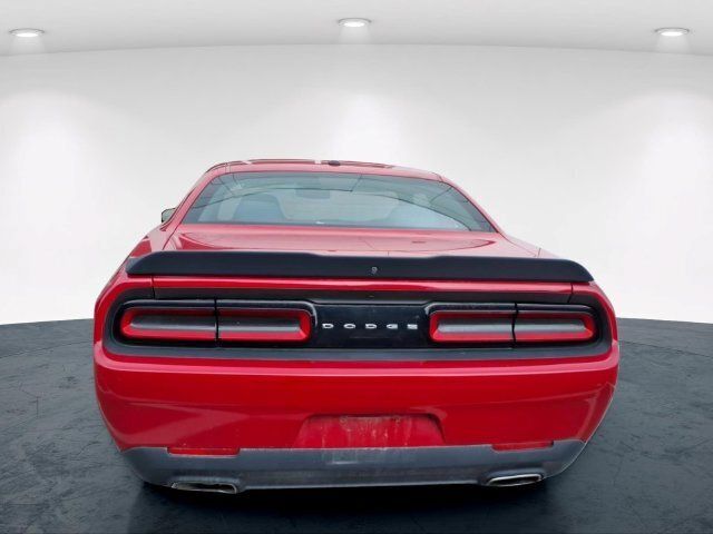 Used 2018 Dodge Challenger SXT w/ Blacktop Package RWD image 11