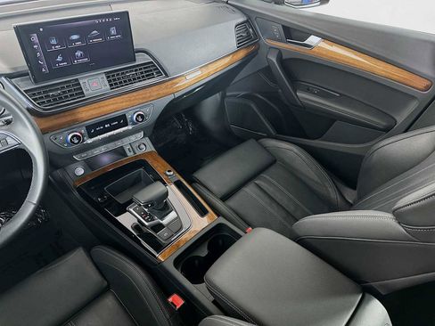 Certified 2023 Audi Q5 2.0T Premium Plus w/ Premium Plus Package AWD/4WD image 21