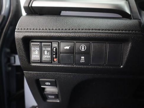 Used 2023 Honda Odyssey Sport image 38