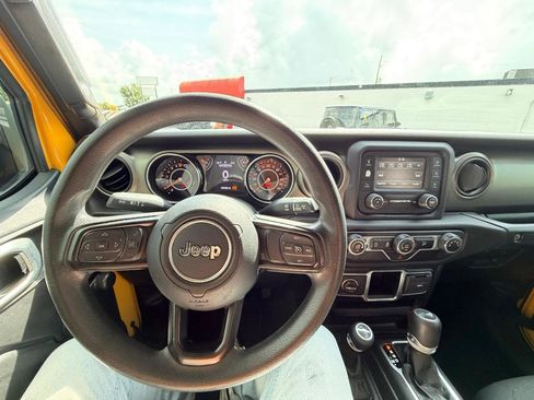 Used 2019 Jeep Wrangler Unlimited Sport AWD/4WD image 16