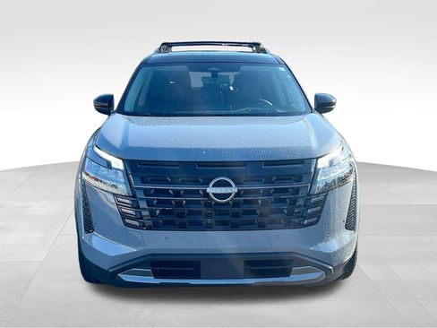 New 2026 Nissan Pathfinder Platinum image 2